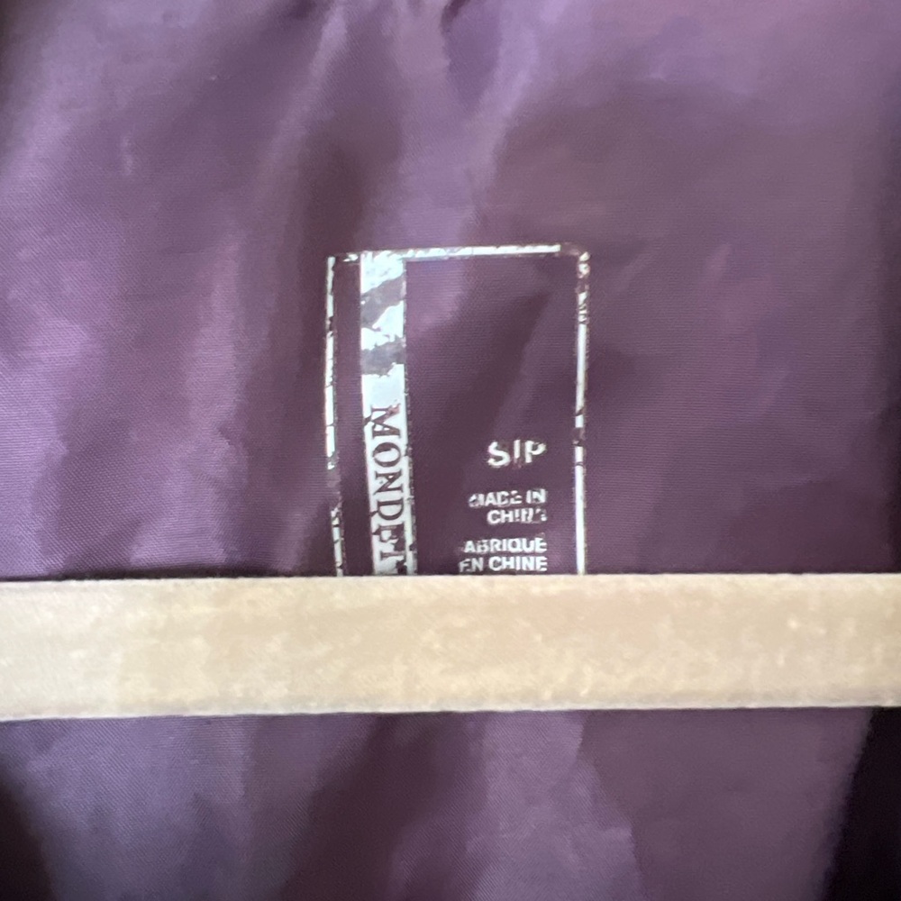 *needs repair* Mondetta Purple Quilted Jacket with Detachable Hood – Size Small - Picture 2 of 6